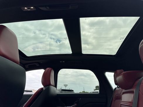 Used 2025 Lincoln Corsair Reserve w/ Jet Appearance Package image 21