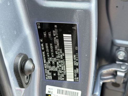 Used 2022 Toyota Highlander XLE image 22