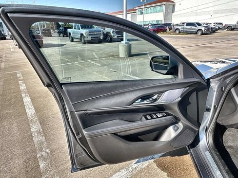 Used 2021 Cadillac CT4 Luxury w/ Bose Premium Audio Package AWD/4WD image 33