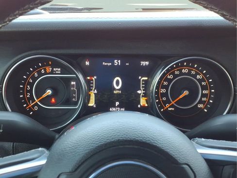 Used 2020 Jeep Gladiator Overland w/ Popular Equipment Package AWD/4WD image 24