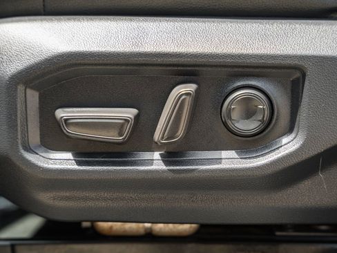 Used 2023 Toyota Tundra SR5 w/ SR5 Premium Package AWD/4WD image 38