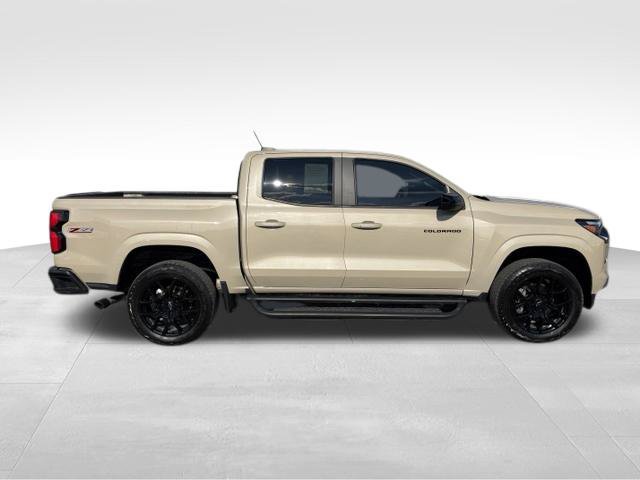 Used 2024 Chevrolet Colorado Z71 w/ LPO, Dark Essentials Package AWD/4WD image 9