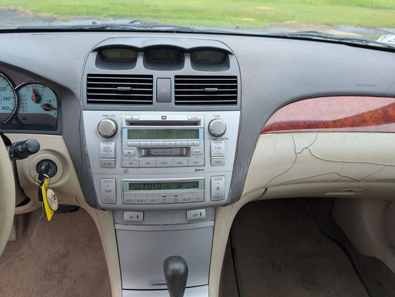 Used 2006 Toyota Solara SE FWD image 29