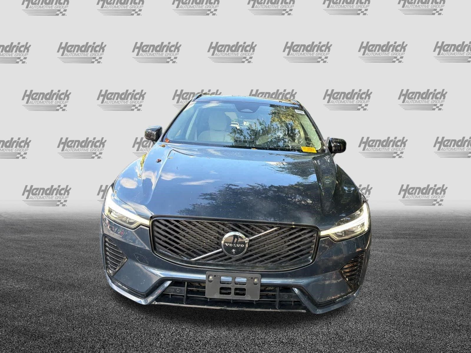 Used 2026 Volvo XC60 B5 Ultra AWD/4WD image 3