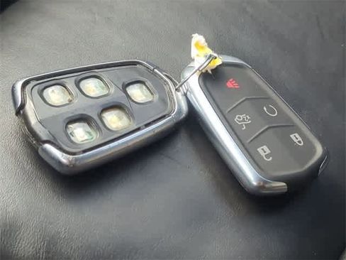 Used 2017 Cadillac XTS Luxury image 33