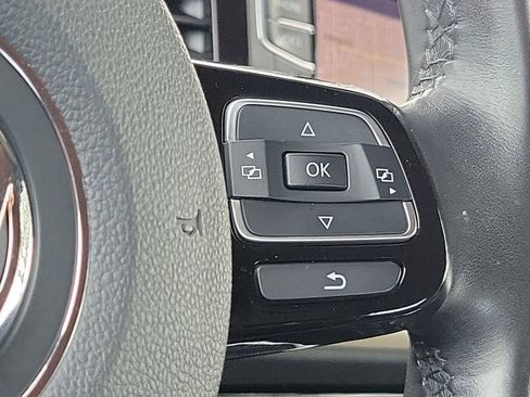 Used 2019 Volkswagen Beetle 2.0T Final Edition SEL image 33