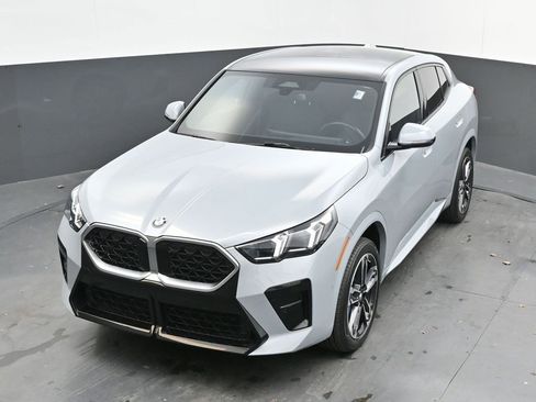 Certified 2024 BMW X2 xDrive28i w/ M Sport Package image 44