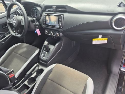 Used 2025 Nissan Versa S w/ Trunk Package FWD image 20