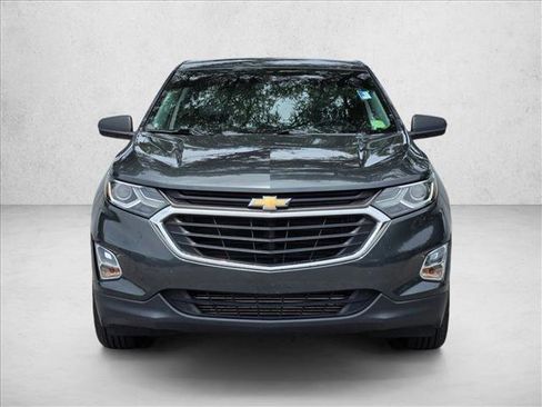 Used 2020 Chevrolet Equinox LS FWD image 2