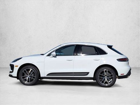 New 2025 Porsche Macan image 2