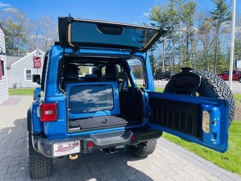 Used 2024 Jeep Wrangler Unlimited Rubicon 392 AWD/4WD image 10