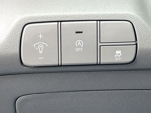 Used 2024 Hyundai Elantra SE FWD image 20