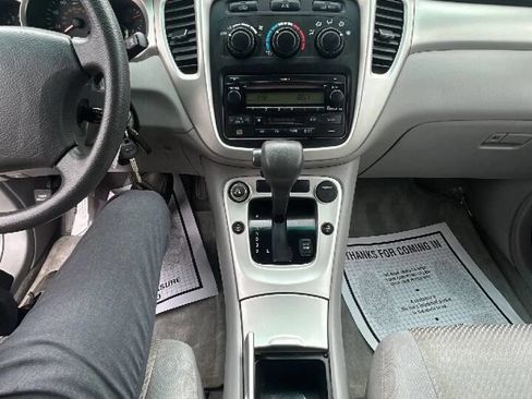Used 2006 Toyota Highlander Sport AWD/4WD image 12