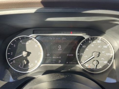 Used 2021 Nissan Rogue SV image 10