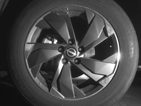 Used 2025 Nissan Rogue SV image 12