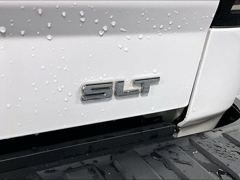 Used 2018 GMC Sierra 1500 SLT w/ SLT Premium Package AWD/4WD image 23