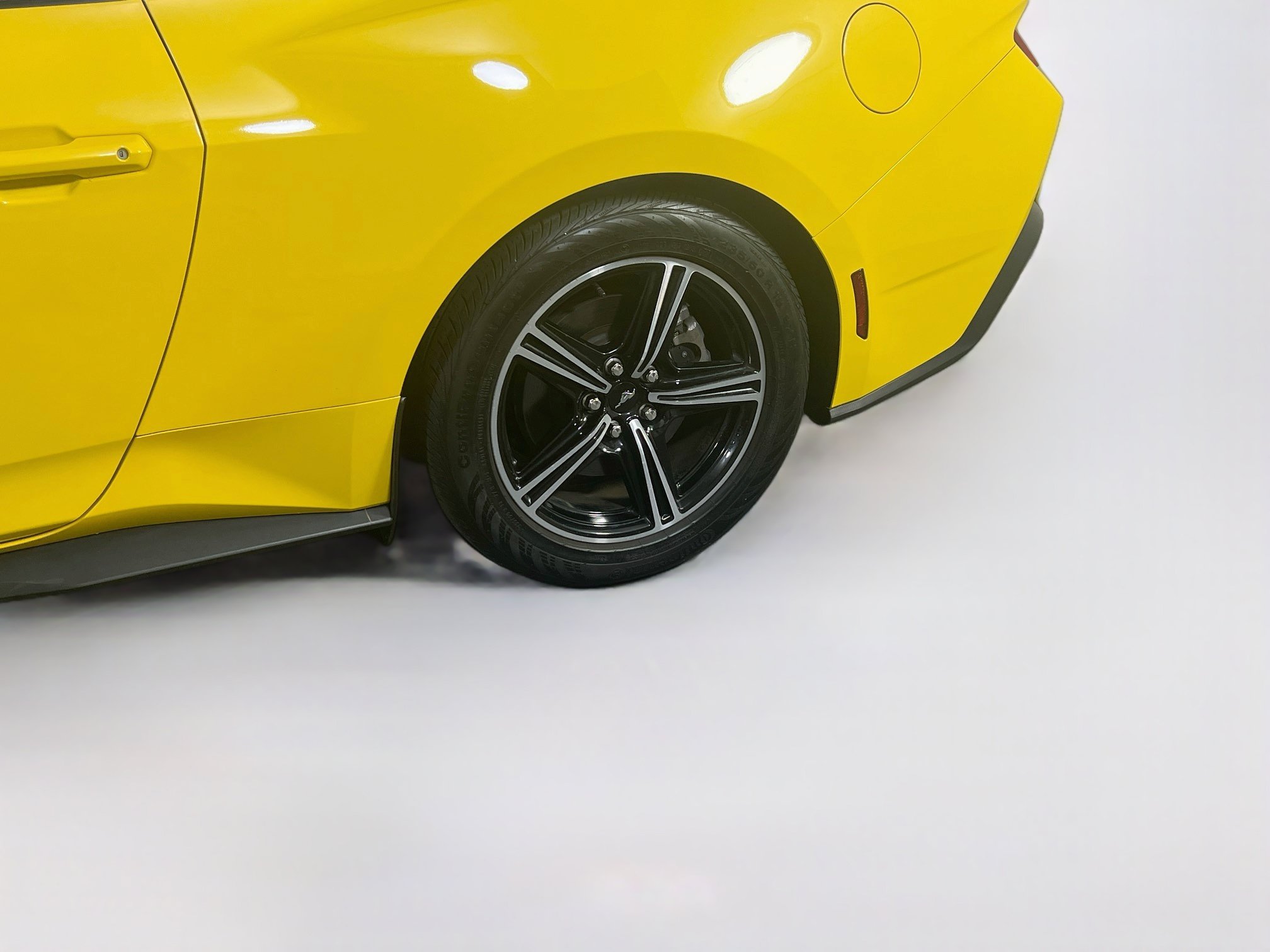 Used 2024 Ford Mustang Coupe RWD image 28