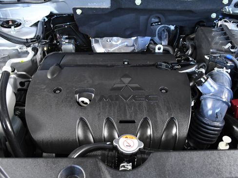 Used 2024 Mitsubishi Outlander Sport ES image 36