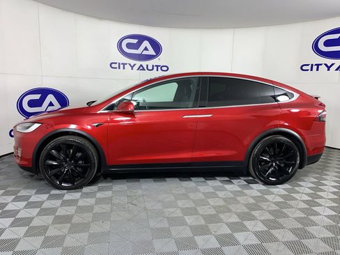 Used 2020 Tesla Model X Long Range image 9