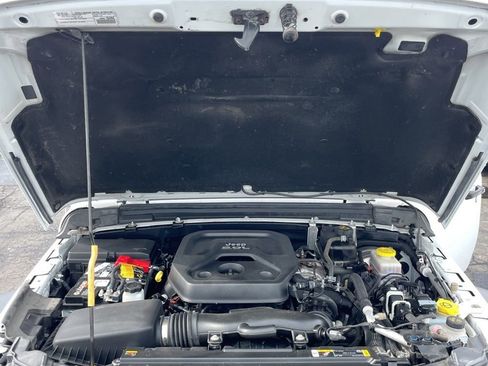 Used 2023 Jeep Wrangler Sport S image 33