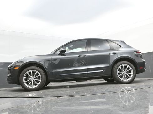 New 2025 Porsche Macan image 32