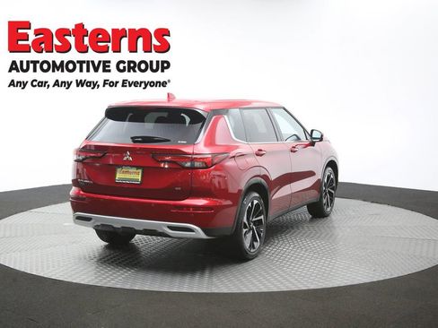 Used 2024 Mitsubishi Outlander SE AWD/4WD image 39