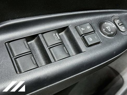 Used 2020 Honda Fit LX image 16