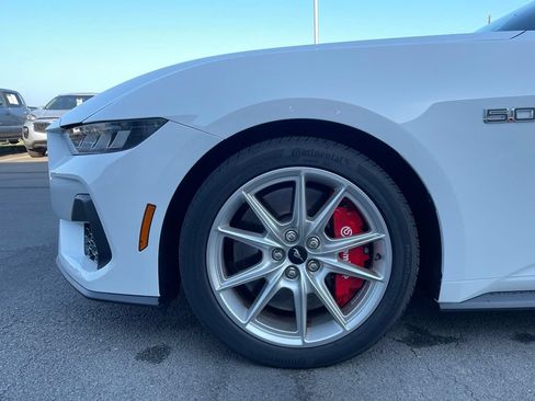 Used 2025 Ford Mustang GT Premium RWD image 30