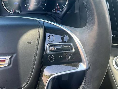 Used 2018 Cadillac Escalade Platinum AWD/4WD image 19