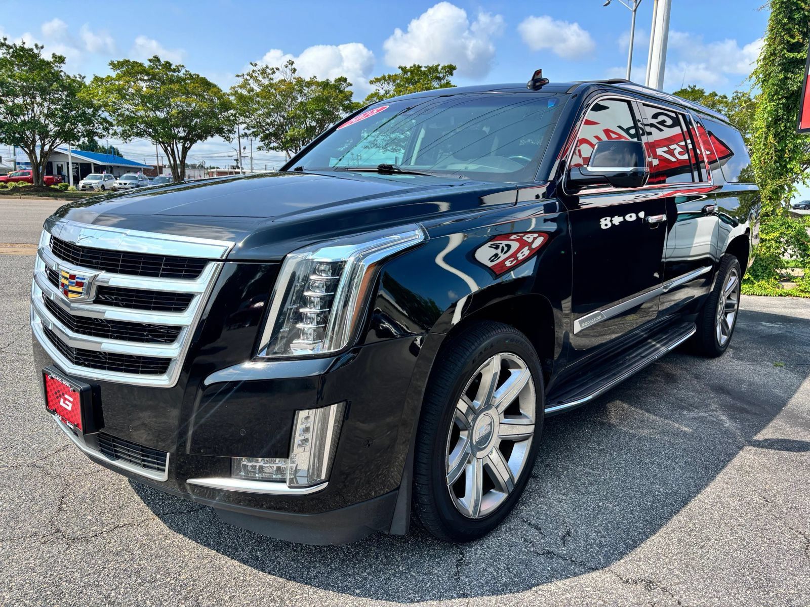 Used 2018 Cadillac Escalade ESV Premium Luxury AWD/4WD image 7