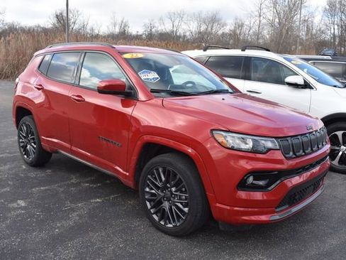 Used 2022 Jeep Compass Limited image 1