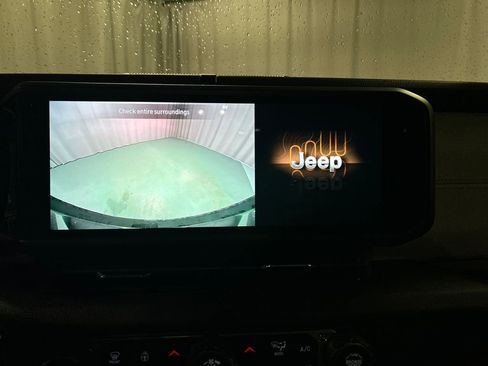 Used 2024 Jeep Wrangler Sport S image 18