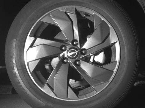 Used 2025 Nissan Rogue SV FWD image 13