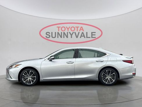 Used 2025 Lexus ES 300h w/ Premium Package image 6