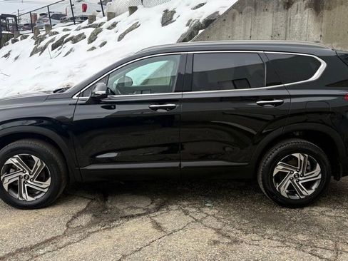 Used 2023 Hyundai Santa Fe SEL image 2