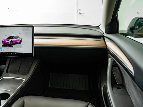 Used 2023 Tesla Model 3 Standard Range RWD image 42