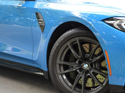 Used 2024 BMW M3 RWD image 9