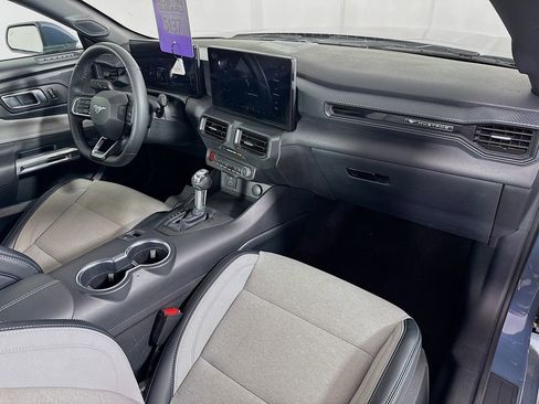 Used 2024 Ford Mustang Coupe image 33