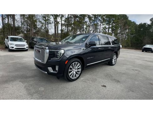Certified 2023 GMC Yukon XL Denali w/ Denali Reserve Package image 4