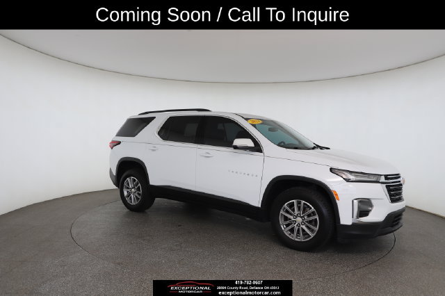 Used 2023 Chevrolet Traverse LT FWD image 2