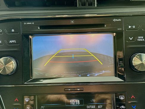 Used 2016 Toyota Avalon Limited w/ Toyota Safety Sense Package image 21