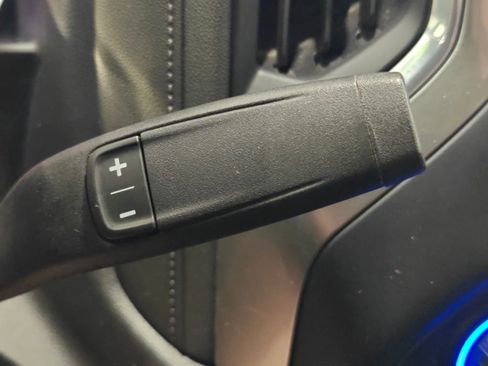 Used 2021 Chevrolet Silverado 1500 LT w/ Z71 Off-Road Package image 48