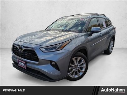 Used 2021 Toyota Highlander Limited