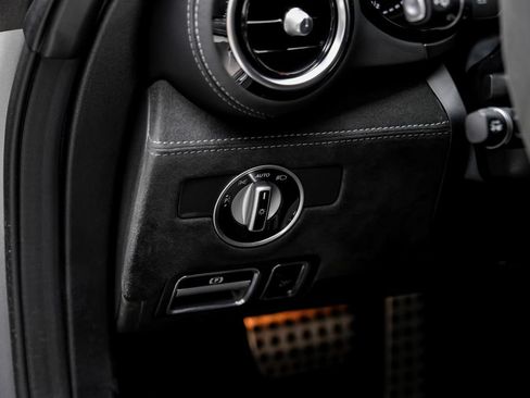 Used 2018 Mercedes-Benz AMG GT R image 29