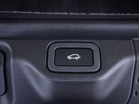 Used 2021 Land Rover Range Rover Westminster Edition image 18