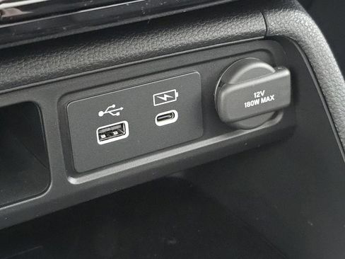 New 2025 Honda Pilot Touring image 16