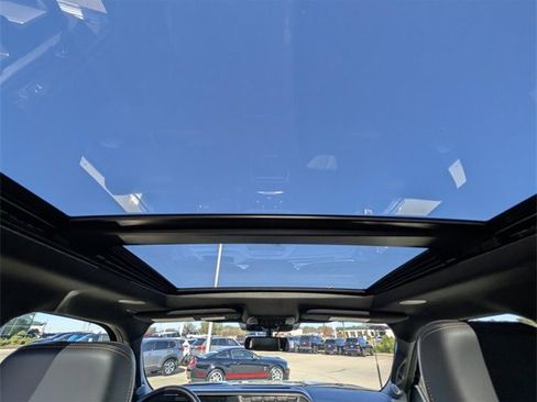 Certified 2024 Ford F250 Platinum image 36