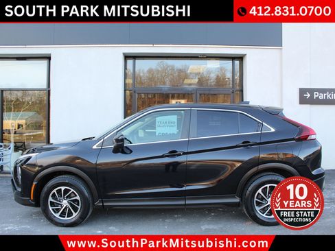 Used 2022 Mitsubishi Eclipse Cross ES image 2