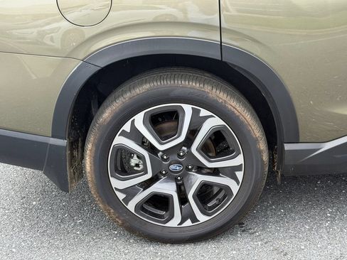 Used 2025 Subaru Ascent Limited AWD/4WD image 12