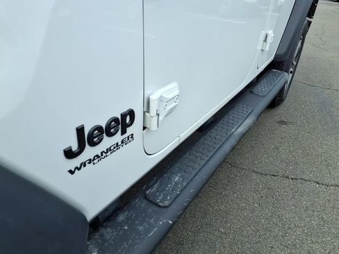 Used 2022 Jeep Wrangler Unlimited Sport AWD/4WD image 28
